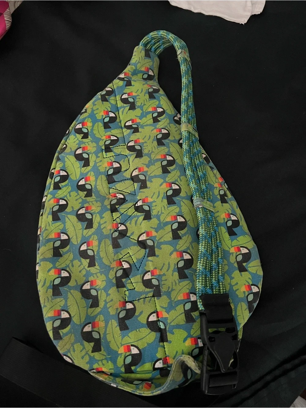Kavu sling bag